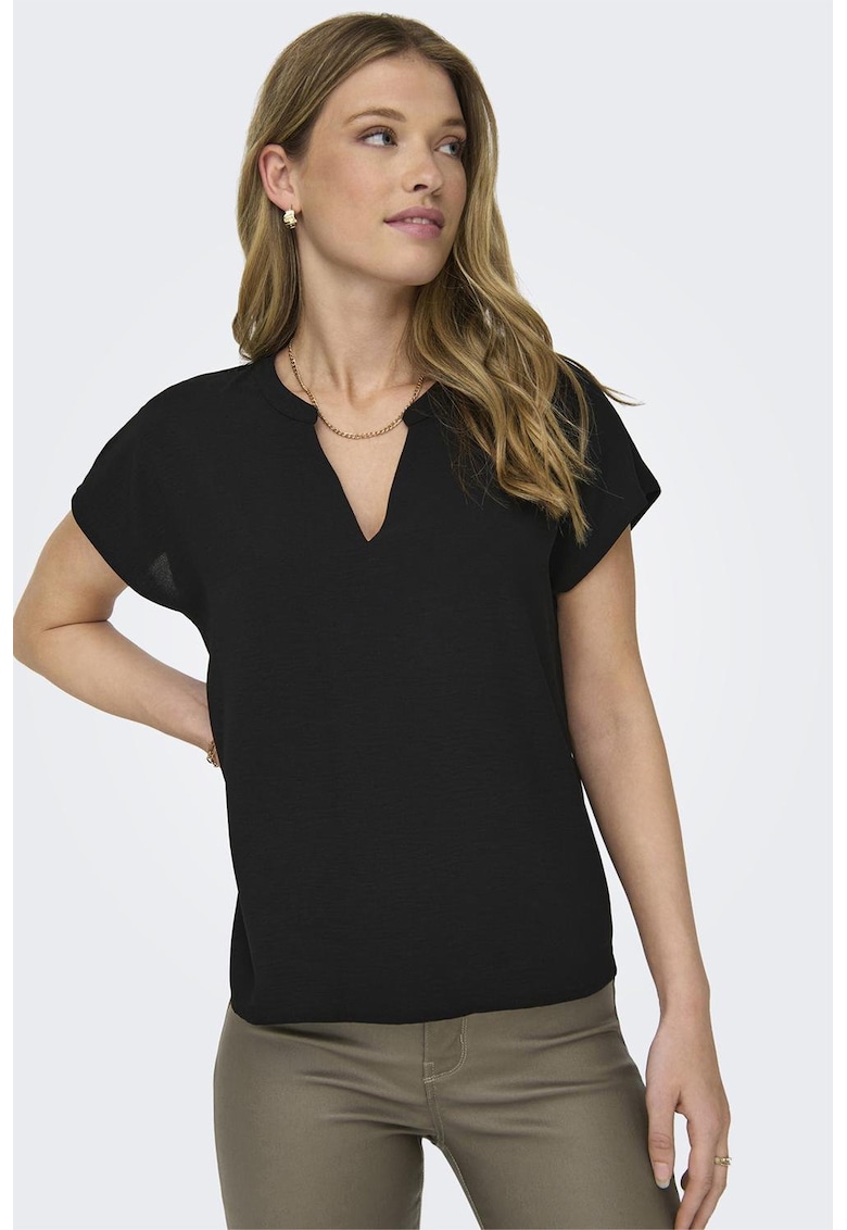 Tricou lejer cu decolteu in V Tricou lejer cu decolteu in V