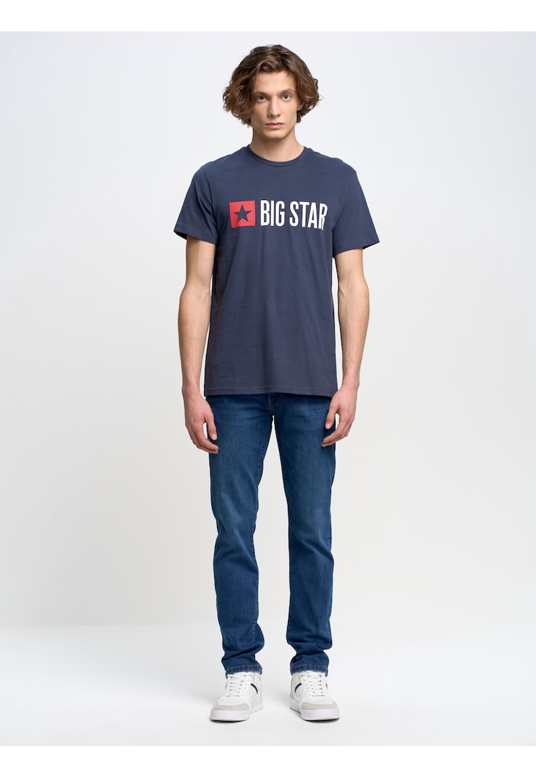 Tricou cu decolteu la bazagatului