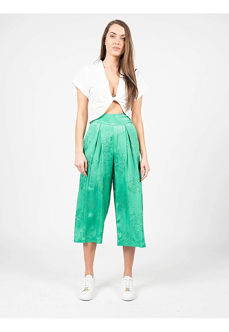 Pantaloni cu croila ampla si imprimeu floral – 36 Pantaloni cu croila ampla si imprimeu floral – 36