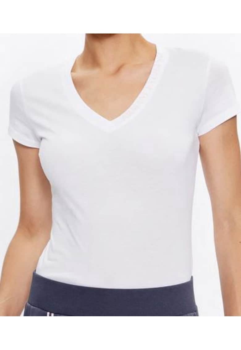Tricou cu decolteu in V -