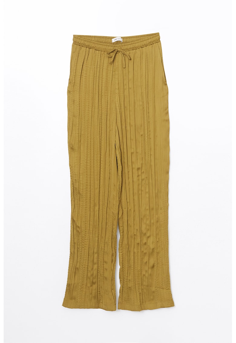 Pantaloni cu model plisat Pantaloni cu model plisat