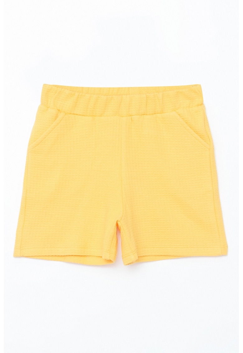 Pantaloni scurti cu buzunare laterale