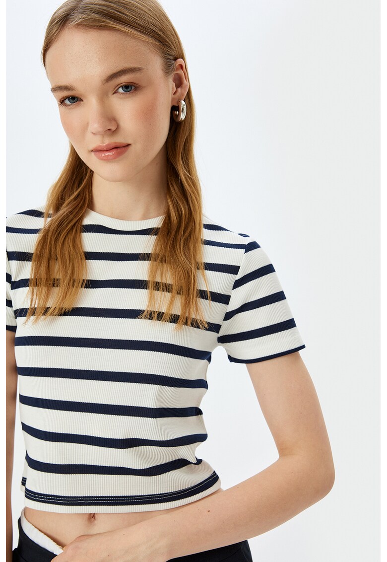 Tricou cu decolteu la baza gatului si imprimeu in dungi - Alb murdar/Bleumarin