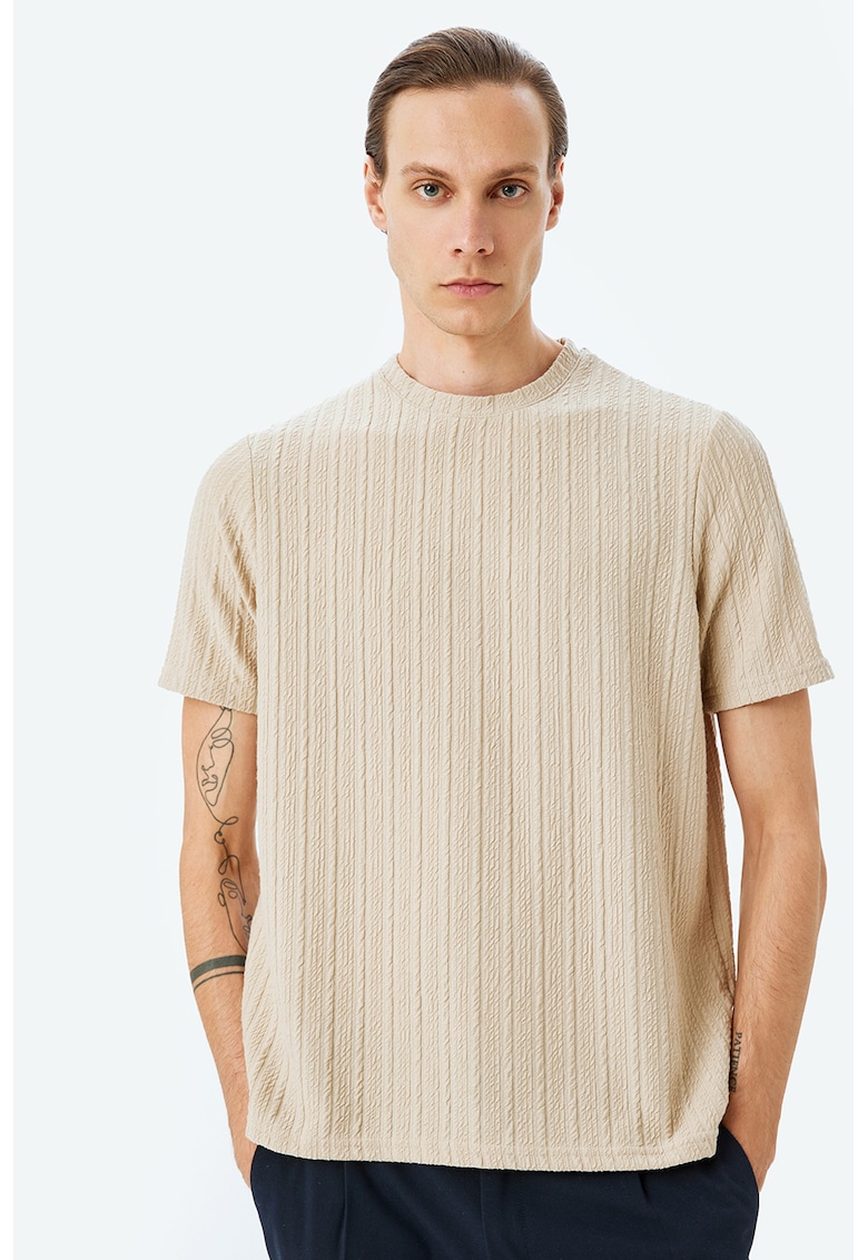 Tricou regular fit cu decolteu la baza gatului - Bej deschis