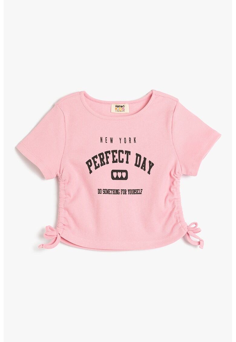 Tricou cu decolteu la baza gatului si imprimeu text - Negru/Roz prafuit