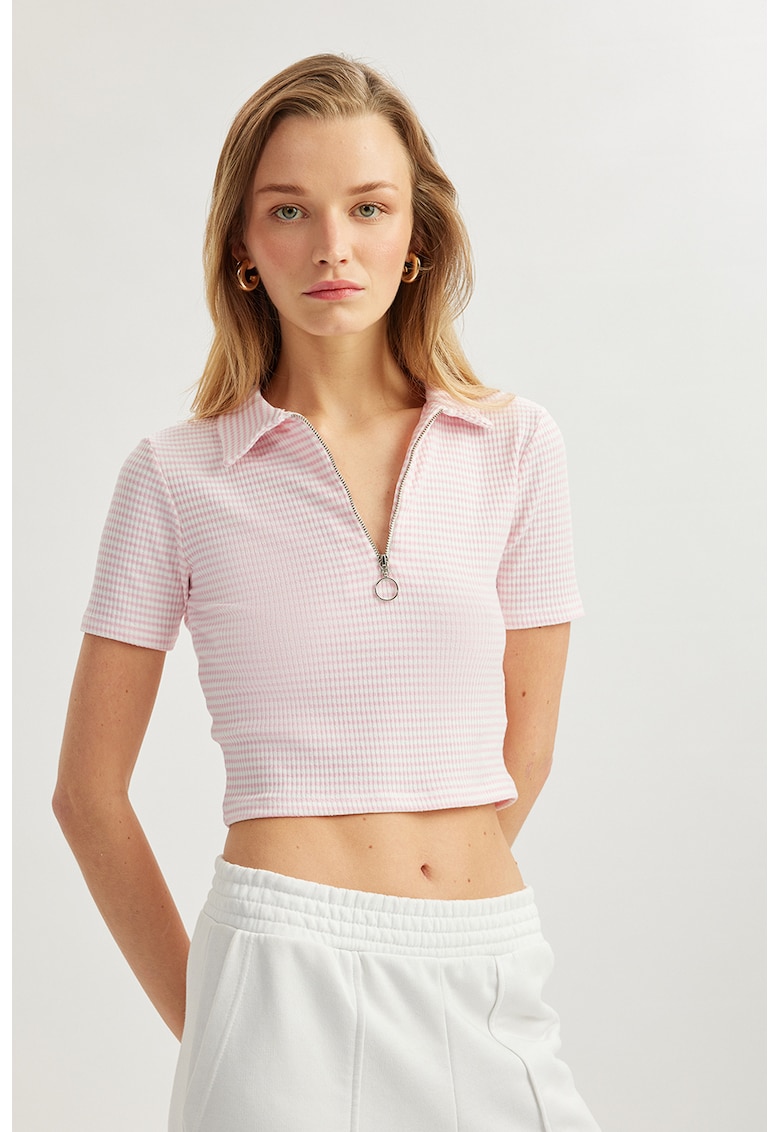 Tricou crop cu fenta cu fermoar