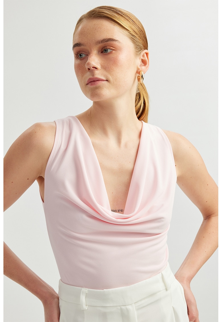 Top crop cu decolteu drapat