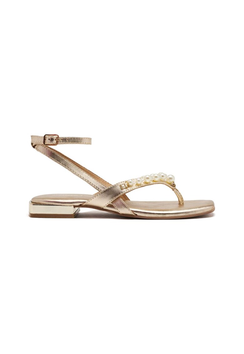 Sandale din piele cu catarama si margele - Auriu