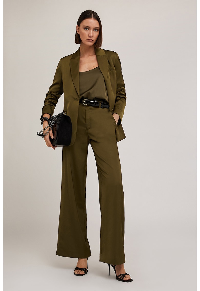 Pantaloni satinati cu croiala ampla