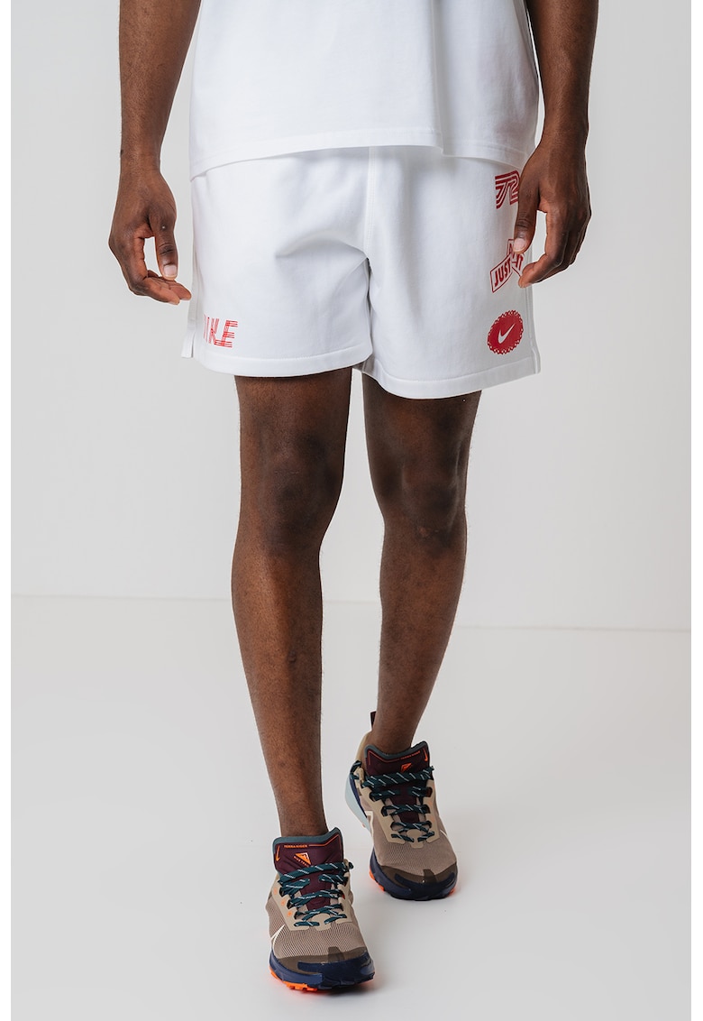 Bermude cu buzunare oblice