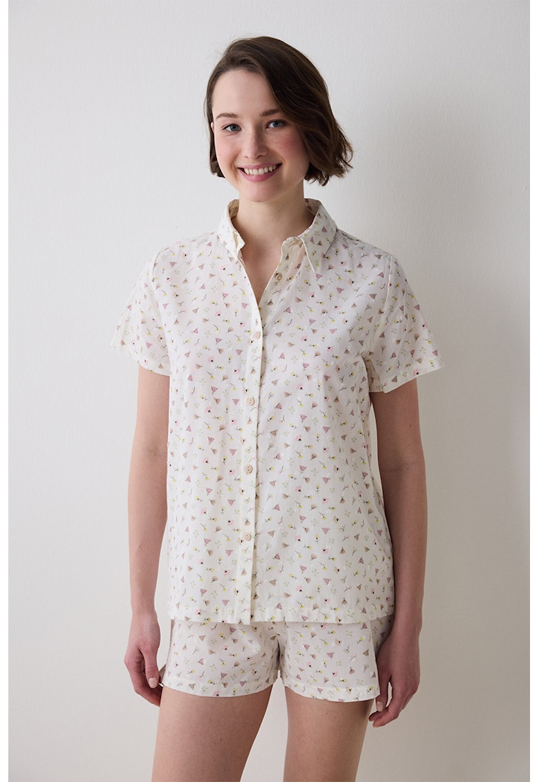Pijama cu pantaloni scurti si imprimeu grafic