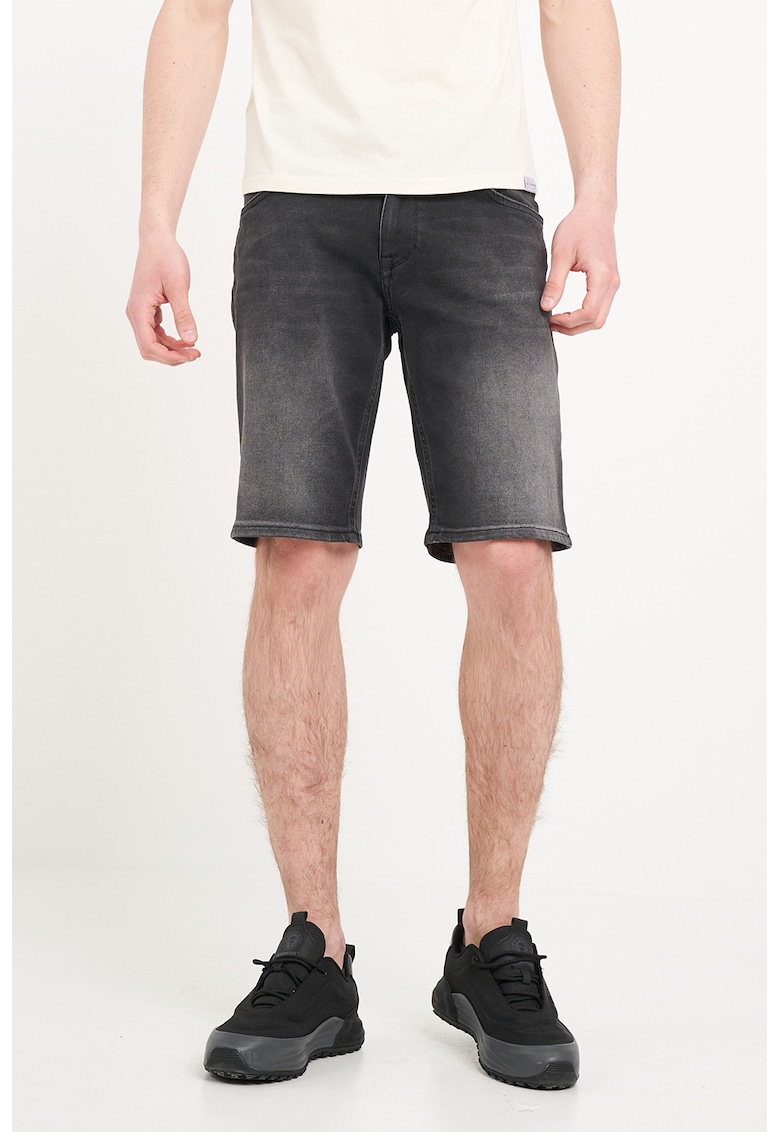 Blugi scurti cu talie medie