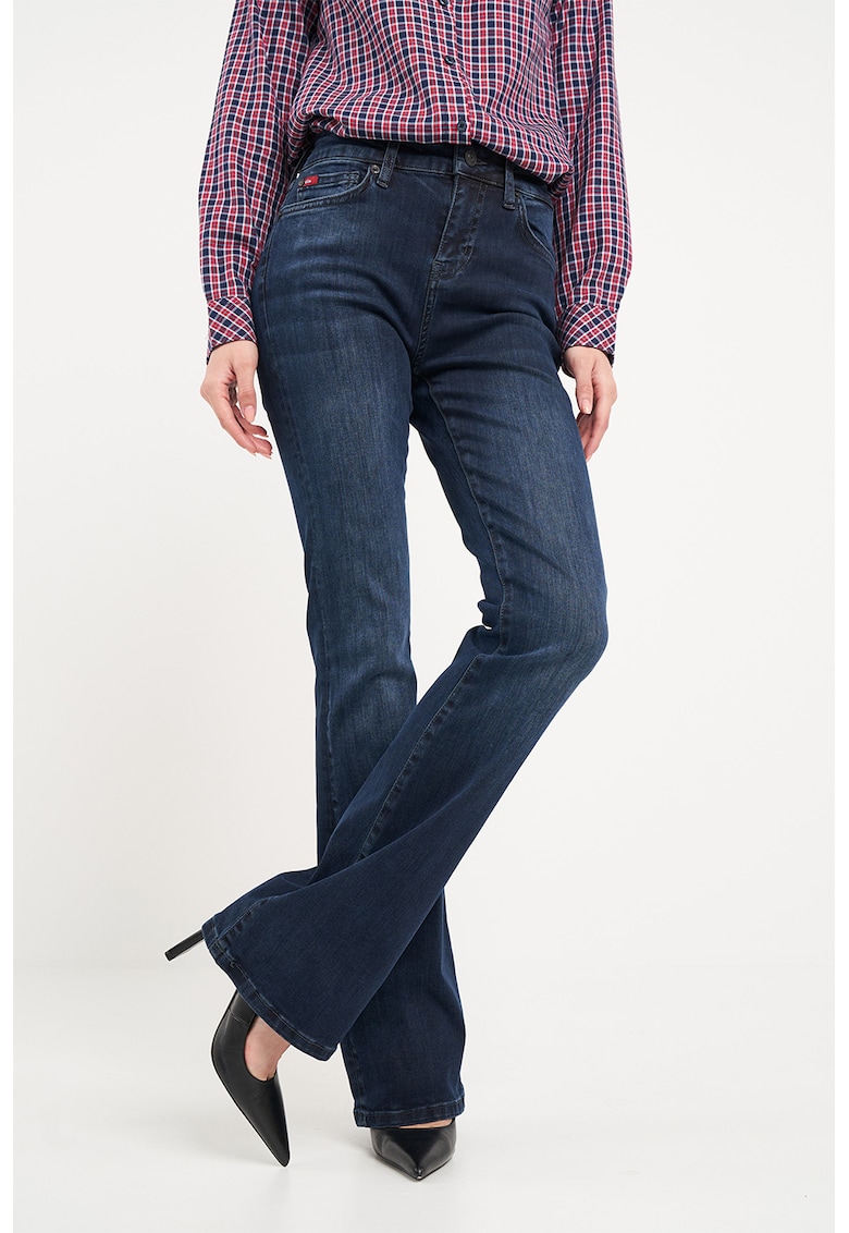 Blugi din amestec de bumbac cu croiala ampla