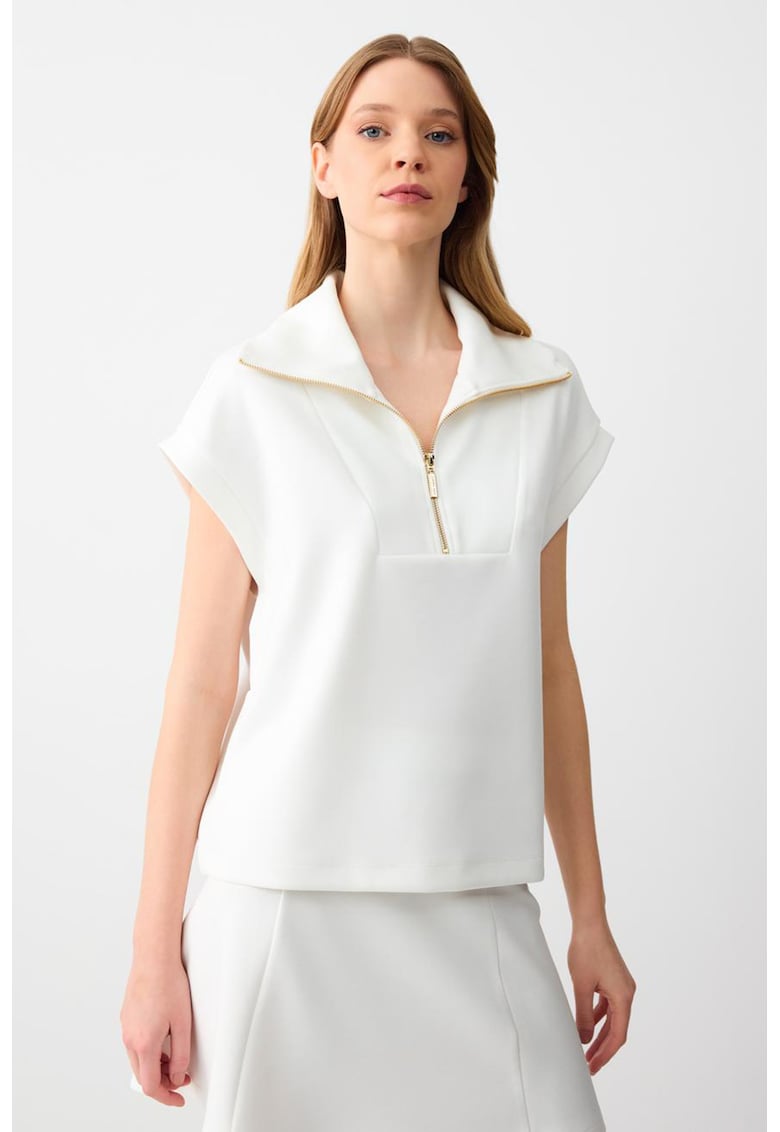 Tricou din amestec de modal cu guler inalt