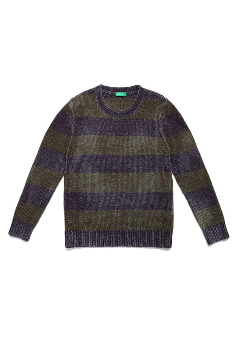 Pulover cu model in dungi -