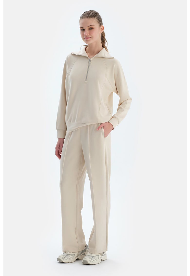 Pantaloni de trening regular fit cu buzunare