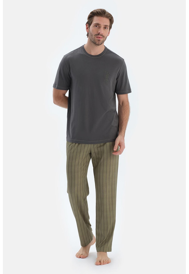 Pijama din bumbac si modal cu decolteu la baza gatului