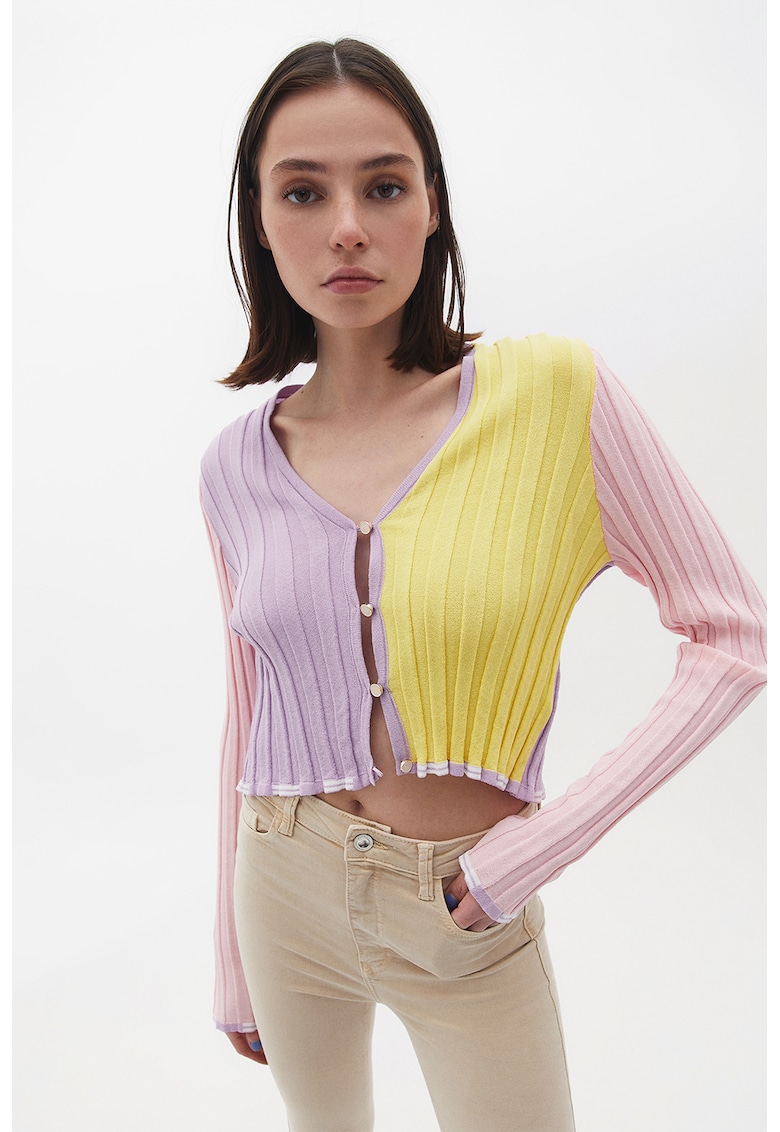 Cardigan crop cu model colorblock si decolteu in V