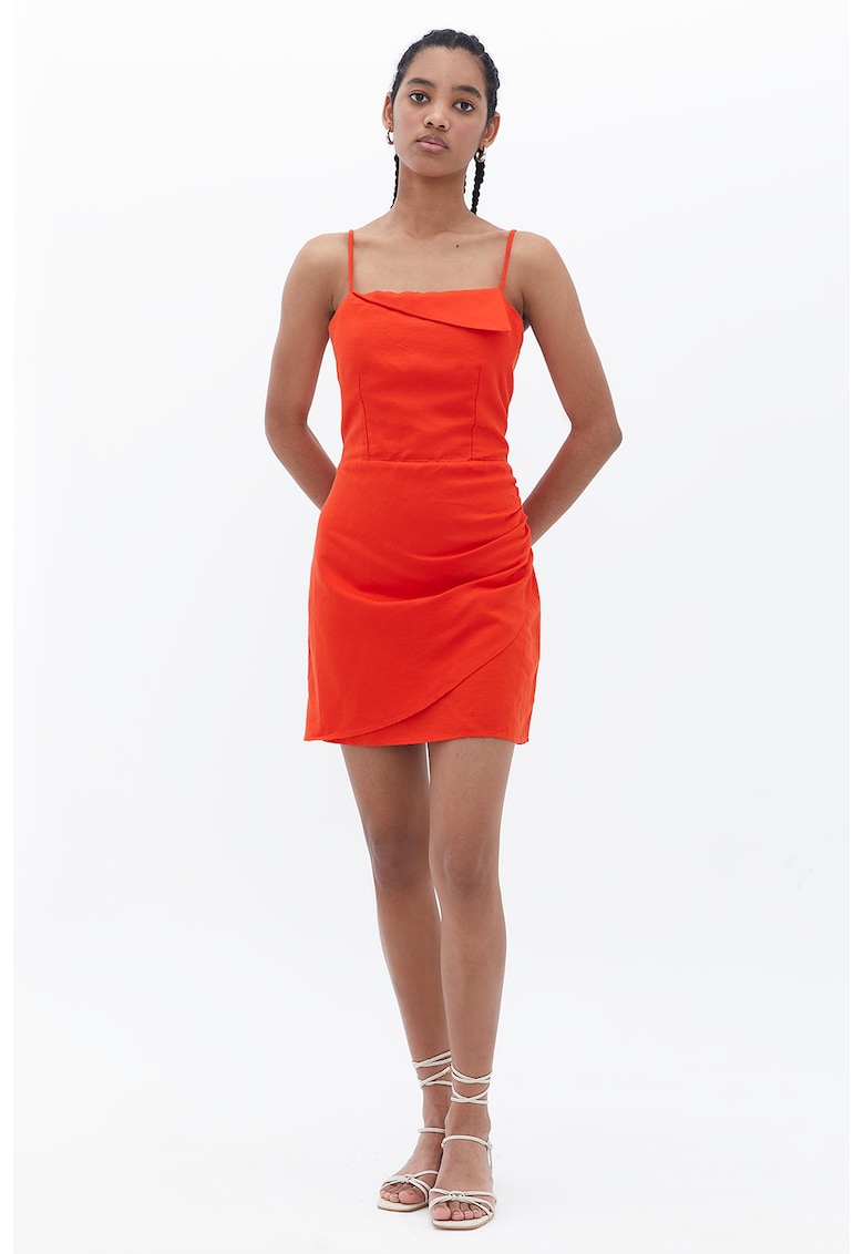 Rochie mini cu decupaj pe spate