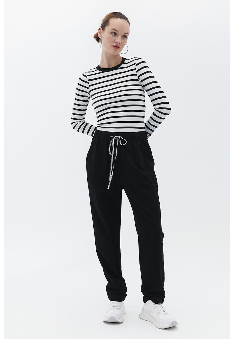 Pantaloni drepti crop cu snur de ajustare