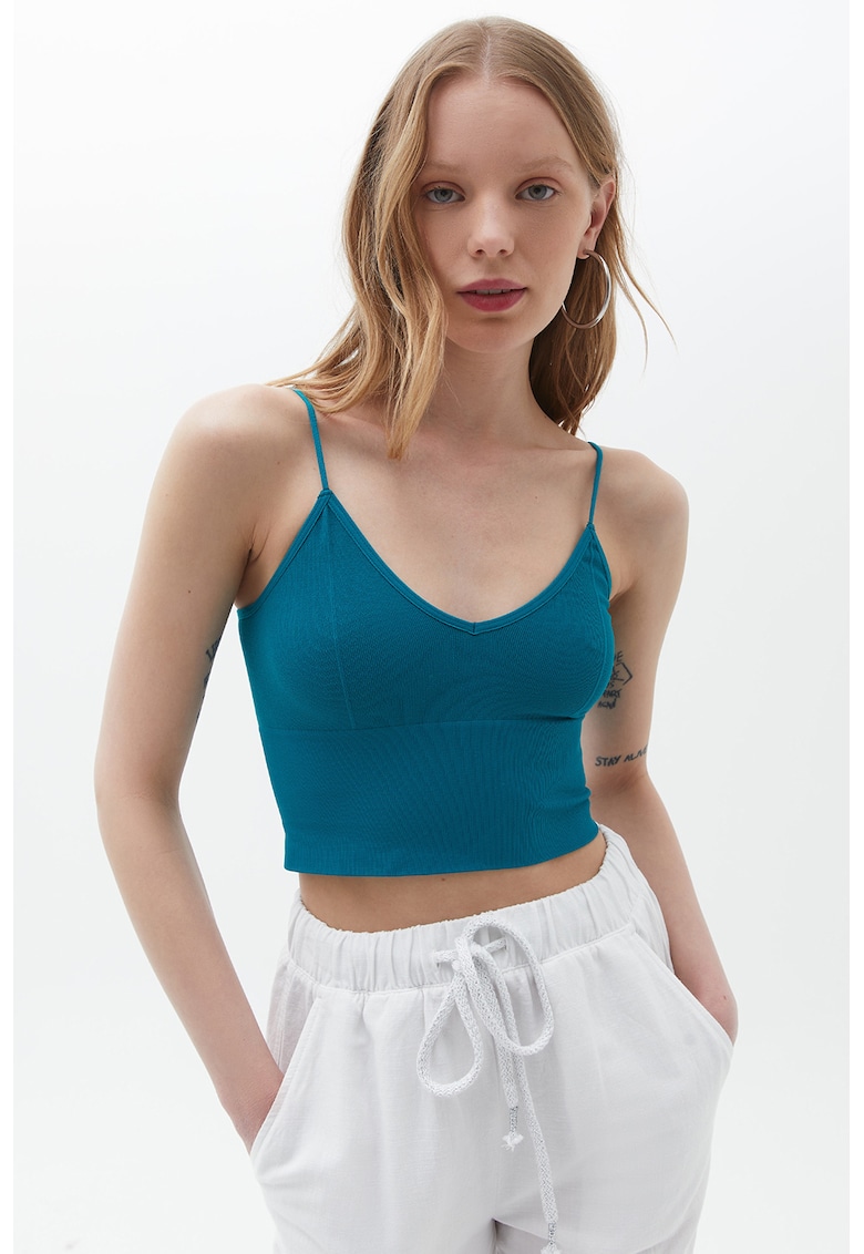 Top crop cu model uni