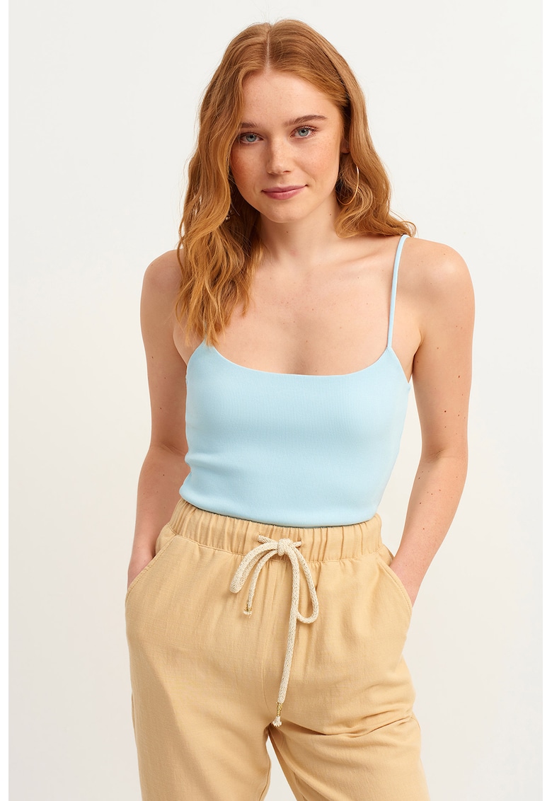 Top din amestec de bumbac cu decolteu patrat