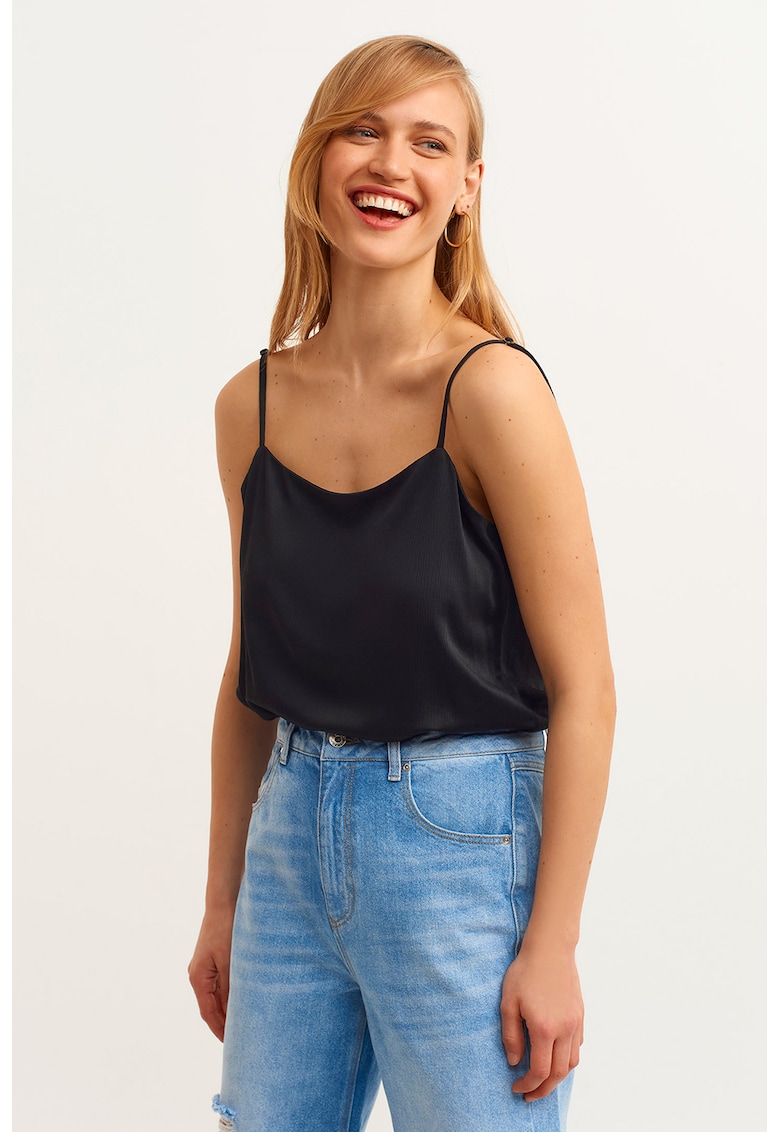 Top cu aspect satinat