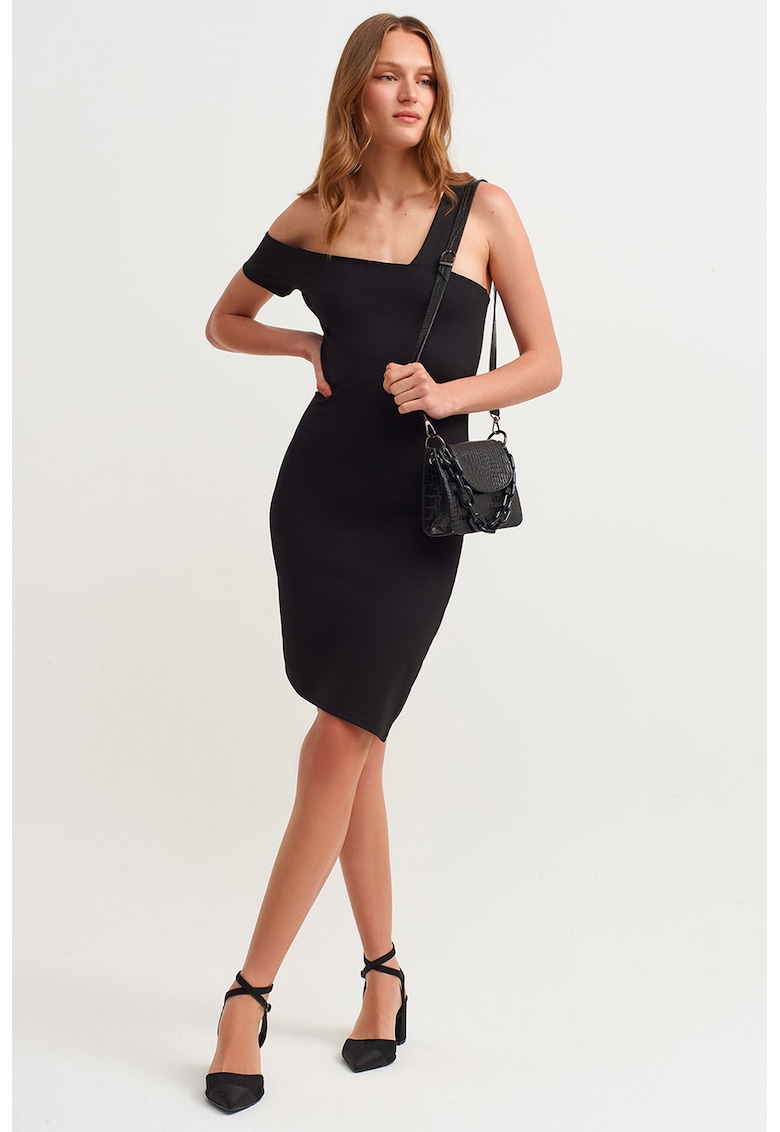 Rochie scurta cu croiala cambrata Rochie scurta cu croiala cambrata