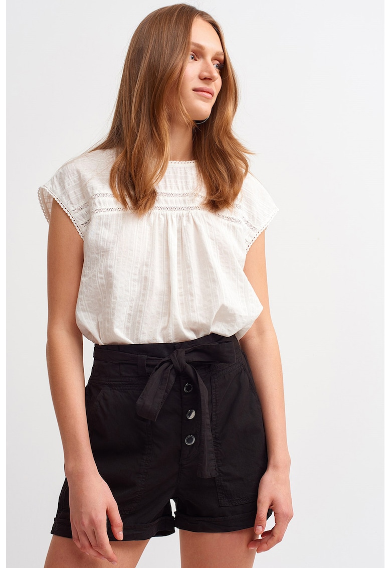 Pantaloni scurti din amestec de lyocell cu cordon in talie