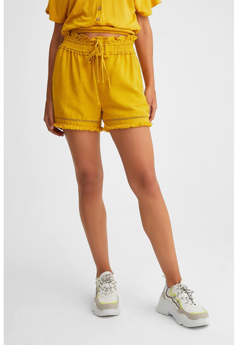 Pantaloni scurti cu snururi