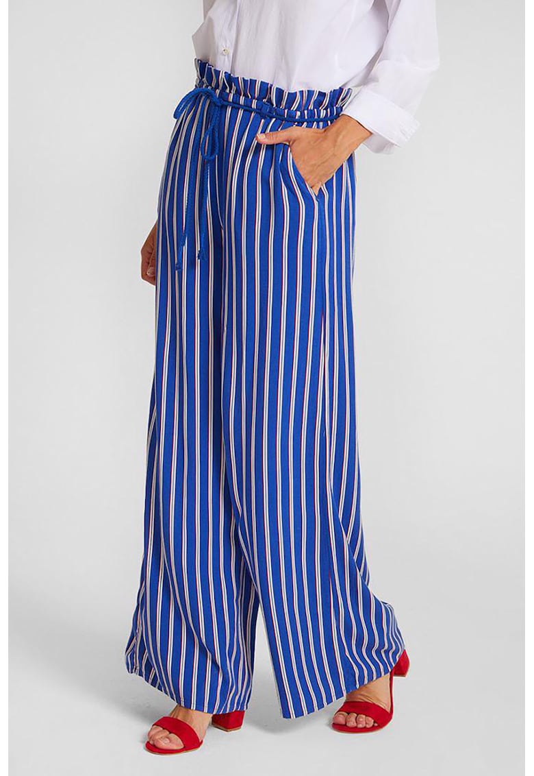 Pantaloni cu croiala ampla - talie inalta si model in dungi