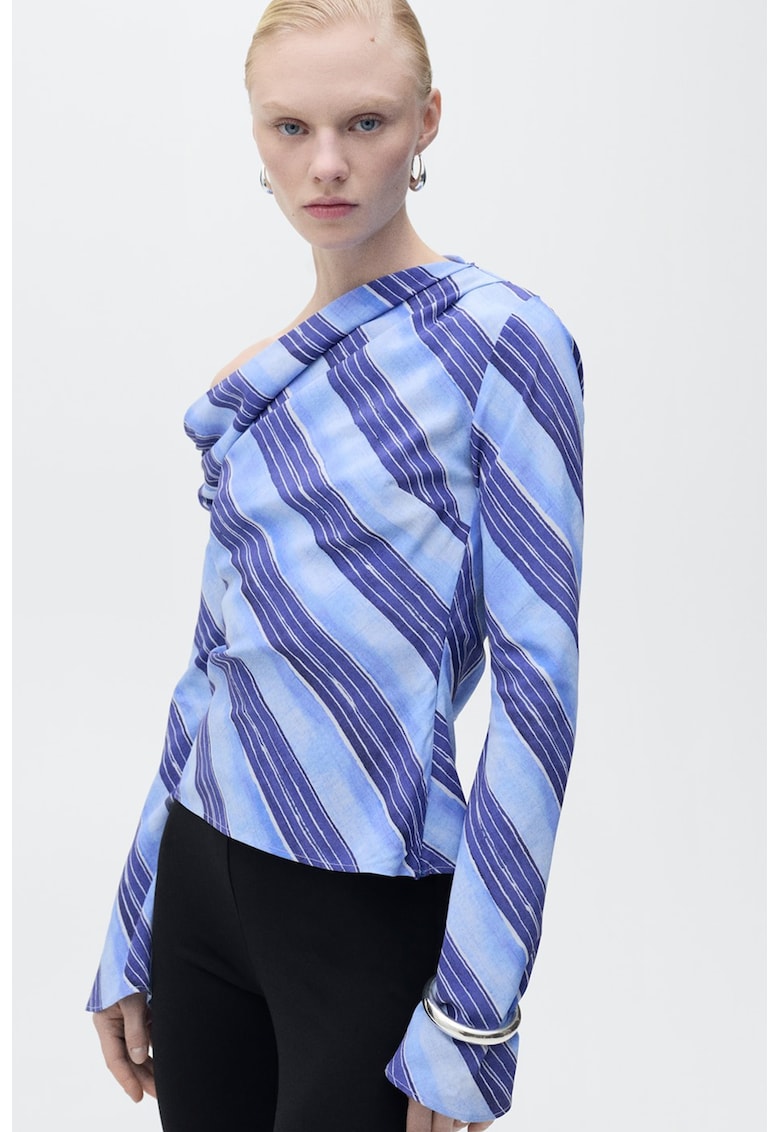 Bluza cu decolteu pe un umar si model in dungi