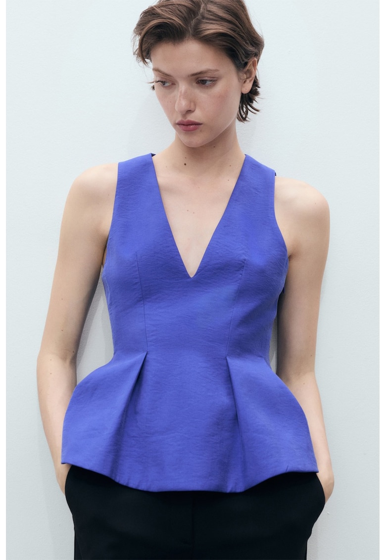 Bluza cambrata cu decolteu in V