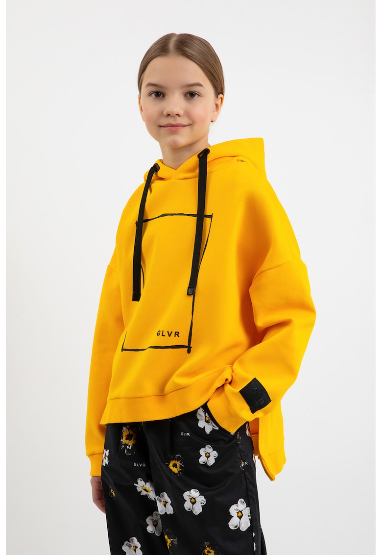 Hanorac cu terminatie asimetrica