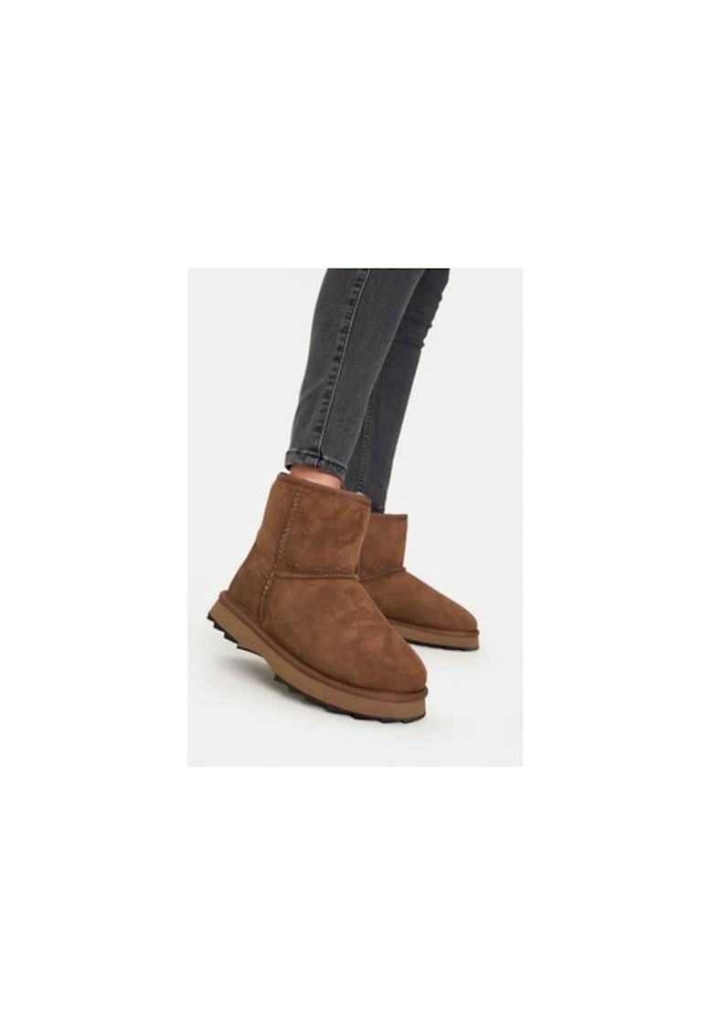 Ghete dama  207437036 - Piele naturala - 42 EU - Maro Ghete dama  207437036 - Piele naturala - 42 EU - Maro