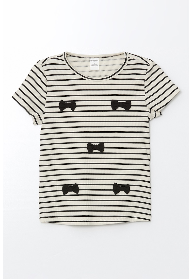 Tricou cu model in dungi si aplicatie funda Tricou cu model in dungi si aplicatie funda