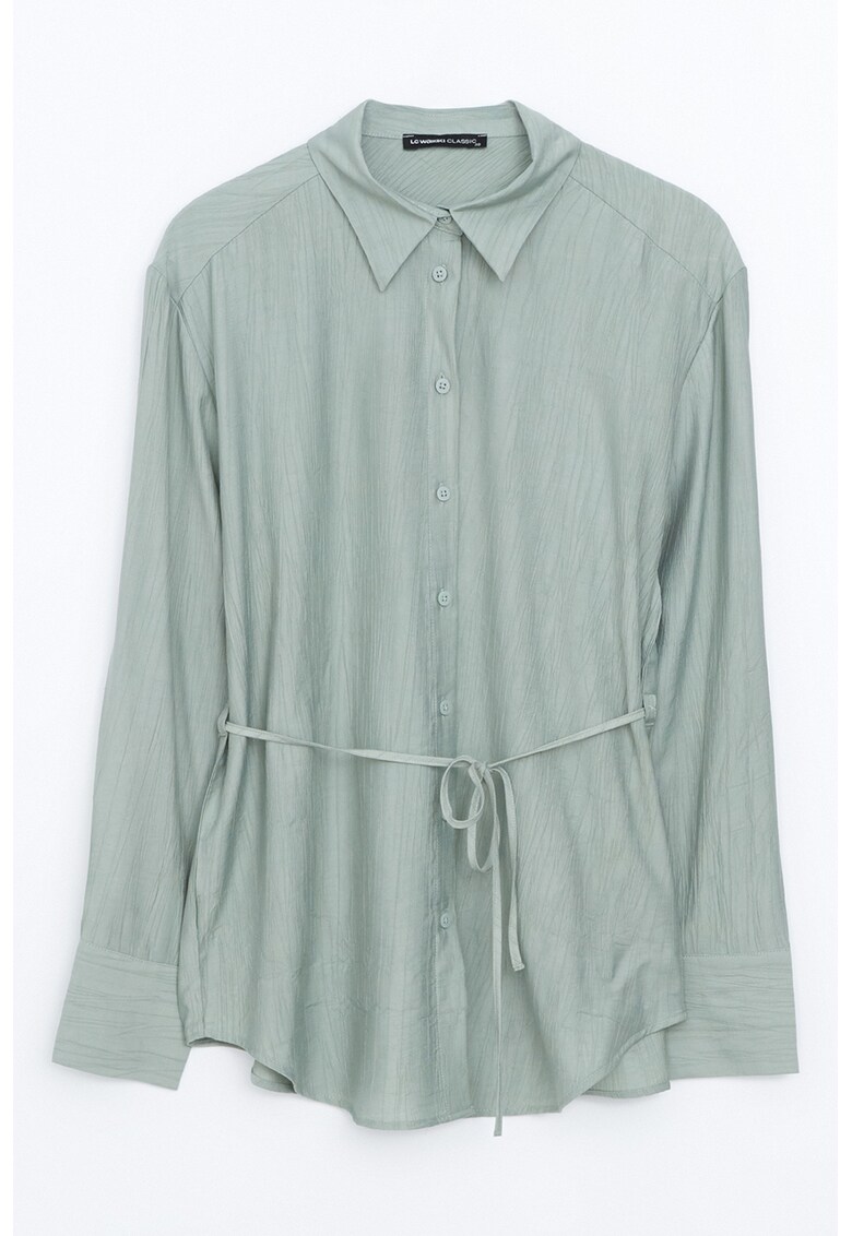 Camasa lejera cu nasturi