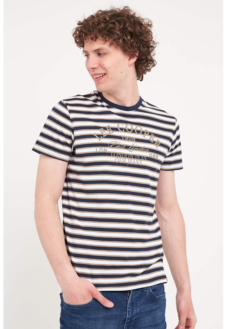 Tricou cu decolteu la baza gatului si model in dungi