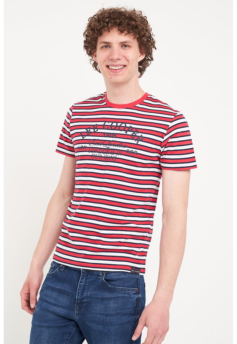 Tricou cu decolteu la baza gatului si model in dungi