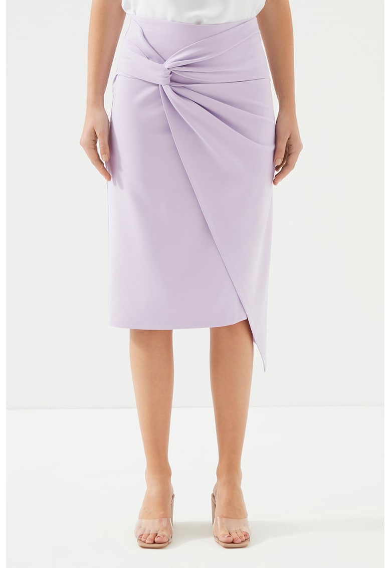 Fusta asimetrica cu model cu nod