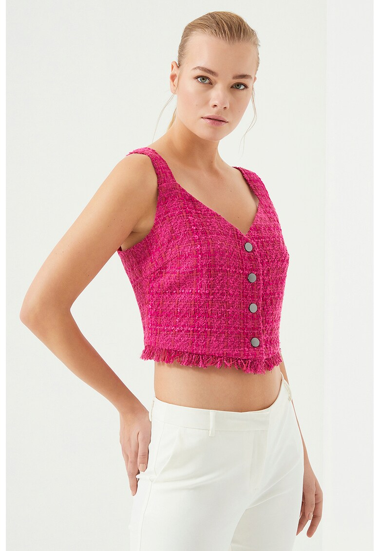 Top crop cu decolteu in V si terminatie franjurata