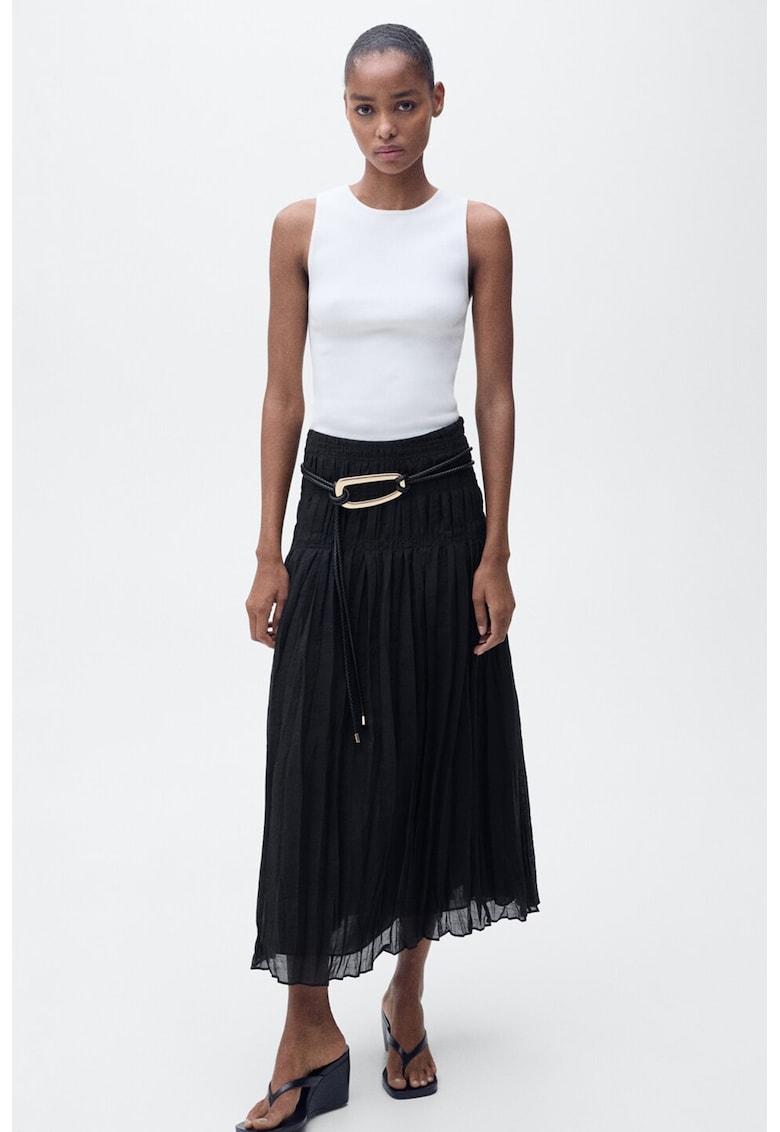 Fusta evazata cu talie inalta