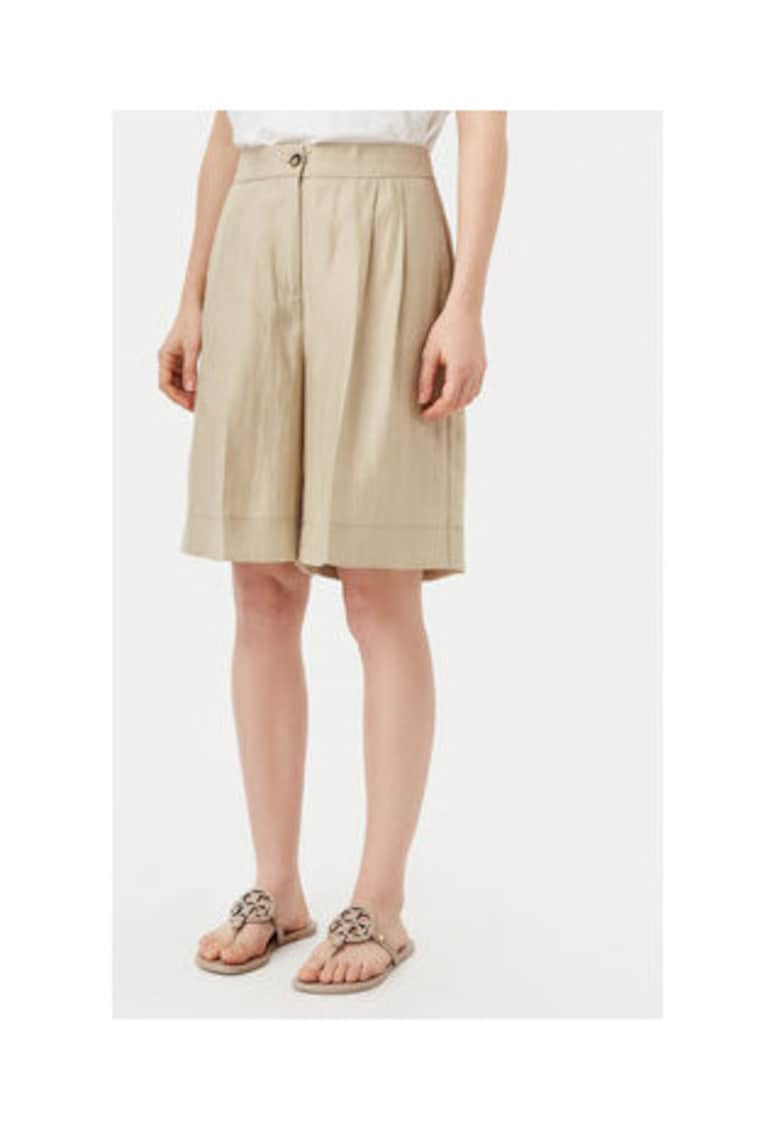 Pantaloni scurti dama  bej - material in si poliester Pantaloni scurti dama  bej - material in si poliester