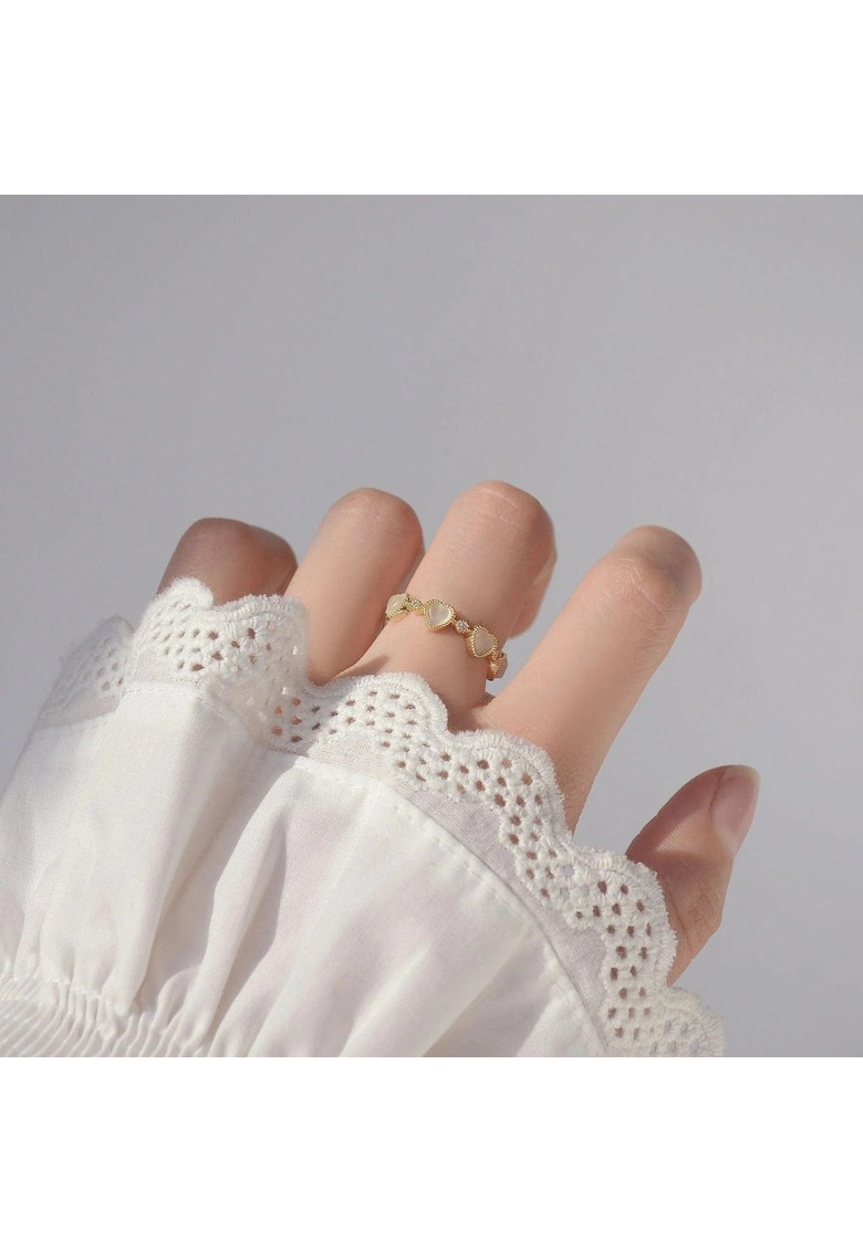 Inel auriu - reglabil - suflat cu aur 14k - cu inimioare si pietre din zirconiu - Maira C1 -