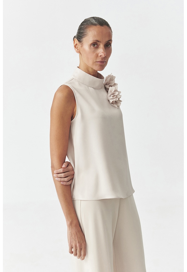 Bluza din satin cu detaliu cu floare - Crem