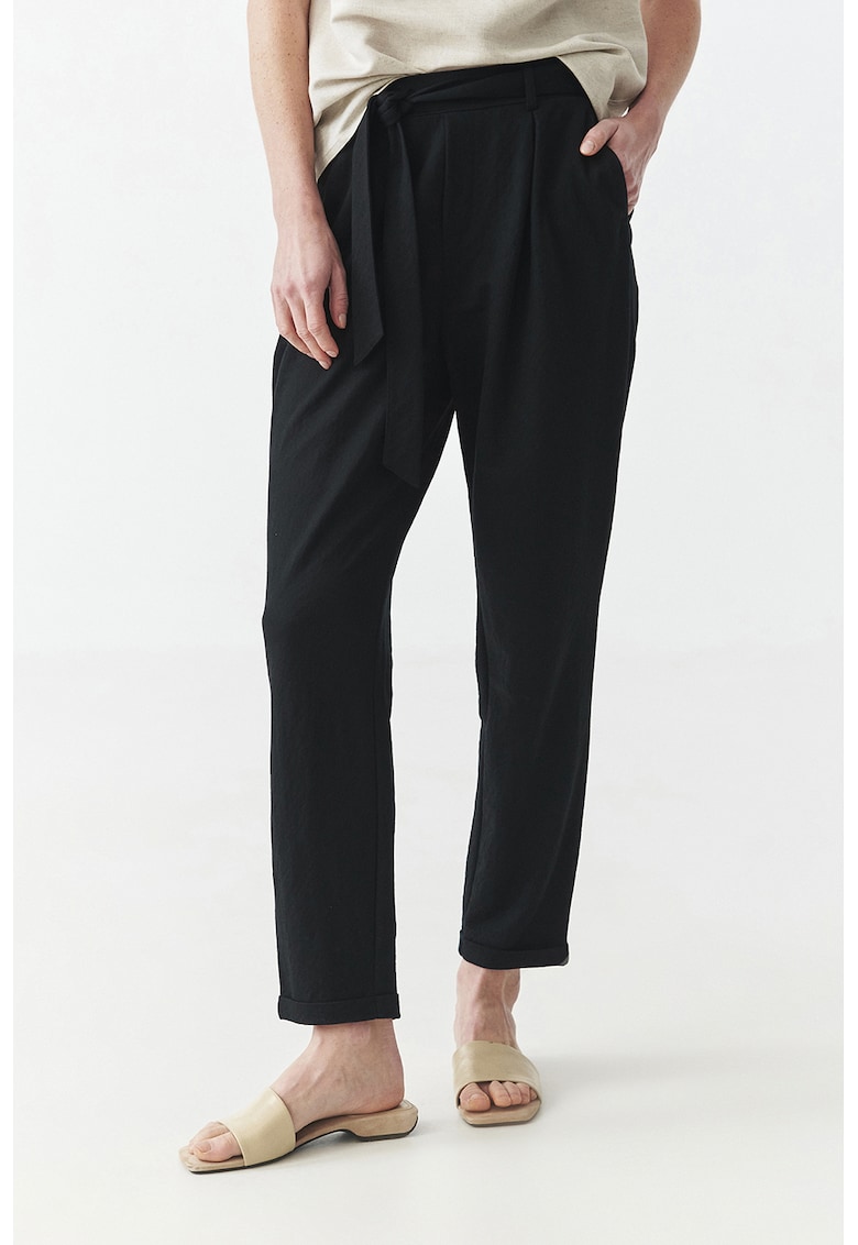 Pantaloni crop cu pliuri Pantaloni crop cu pliuri