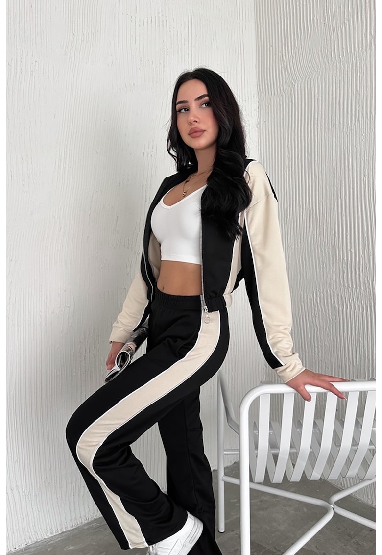 Set de hanorac crop si pantaloni de trening