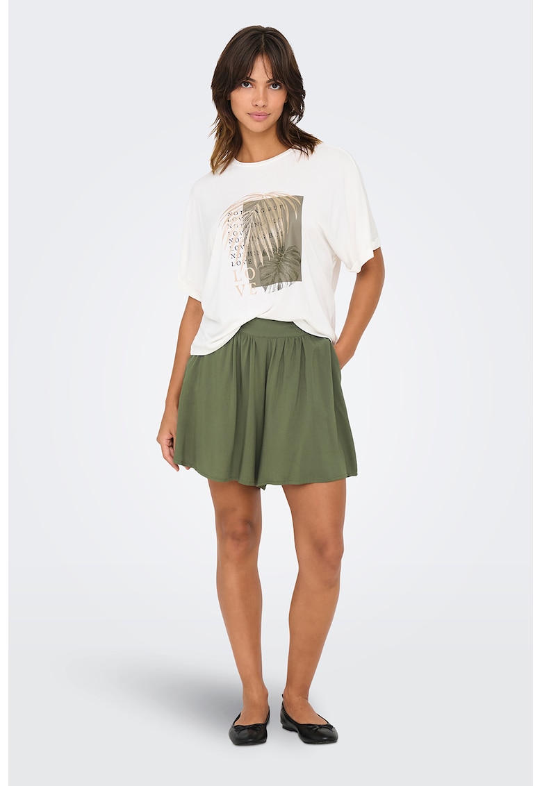 Pantaloni scurti relaxed fit cu talie elastica Pantaloni scurti relaxed fit cu talie elastica