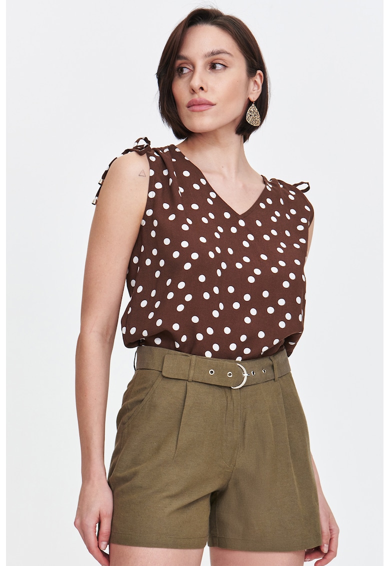 Tricou cu decolteu in V - cu model si funda