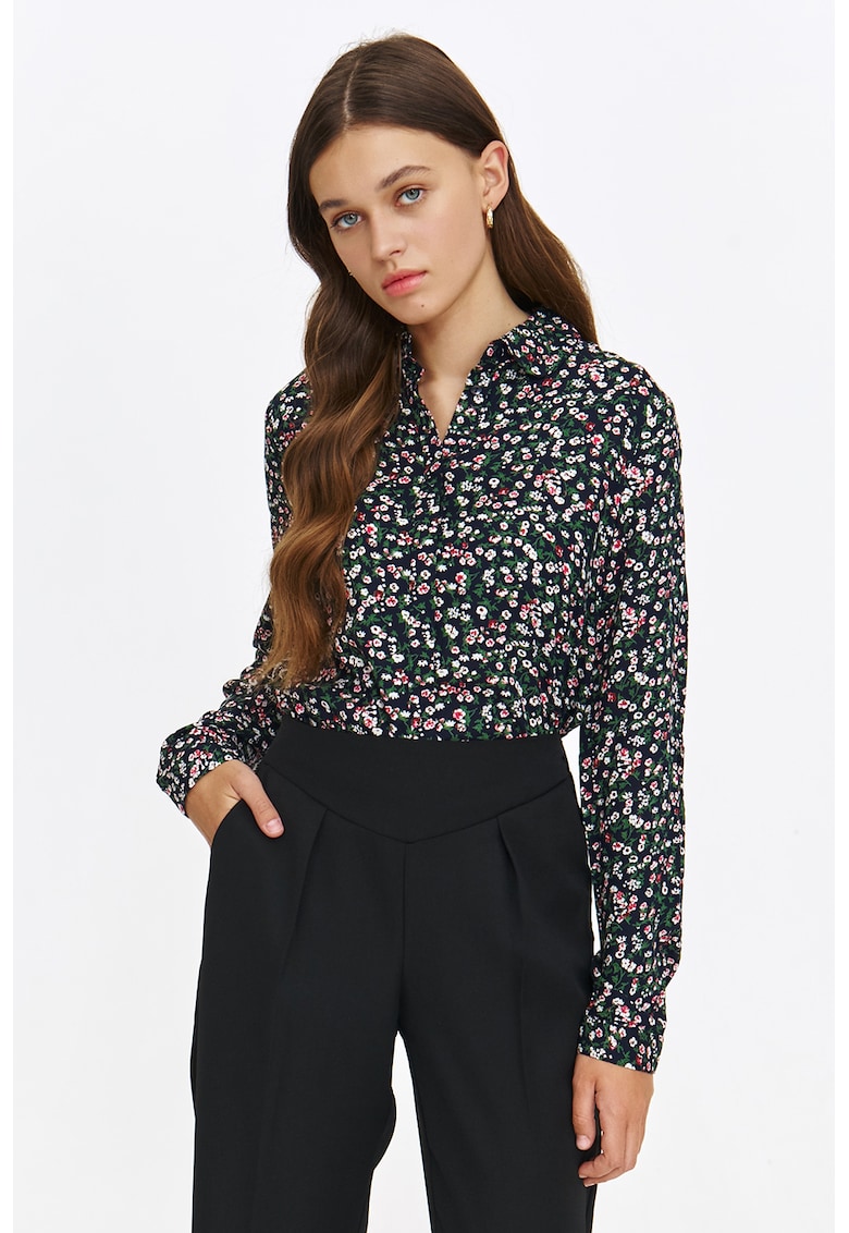 Camasa cu model si guler clasic Camasa cu model si guler clasic